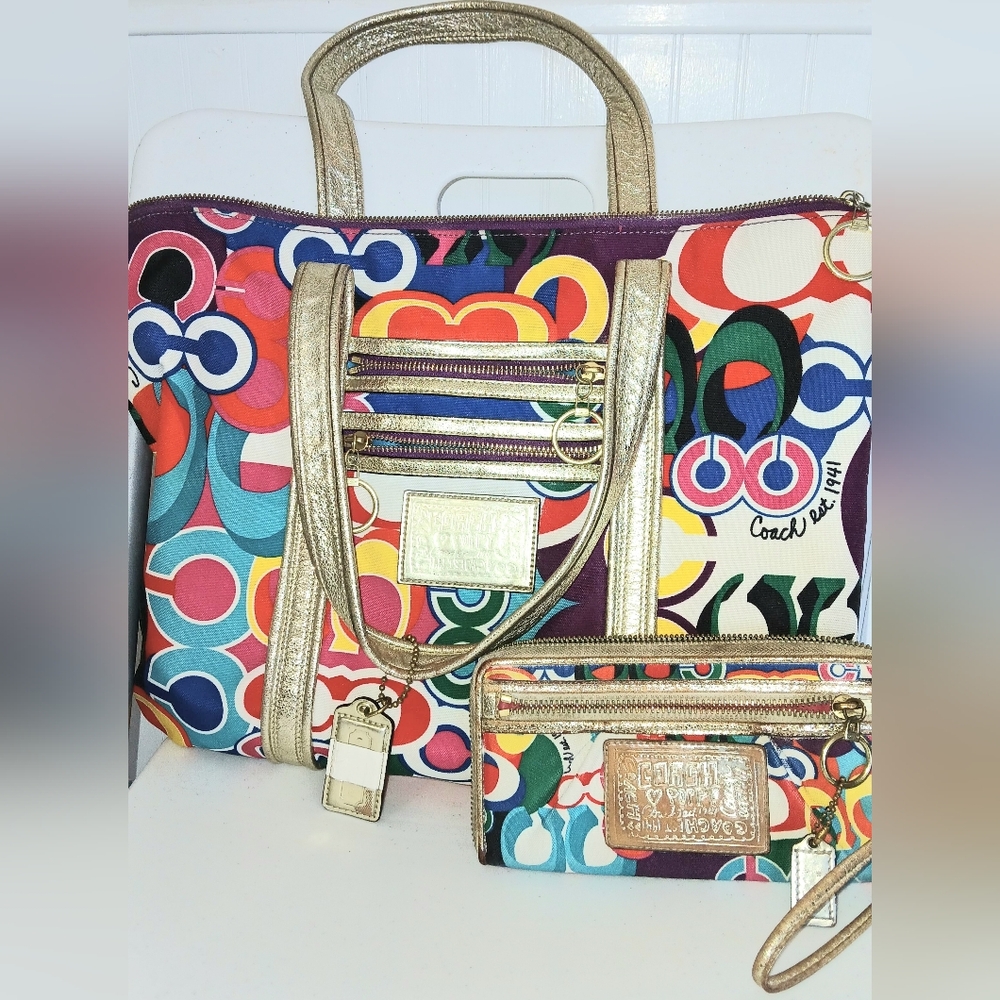 Coach Poppy Pop C Graffiti Signature Multi Colored Wallet and Poppy Glam C Tote